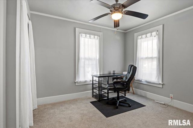 2225 S 6TH Street, Springfield, IL 62703