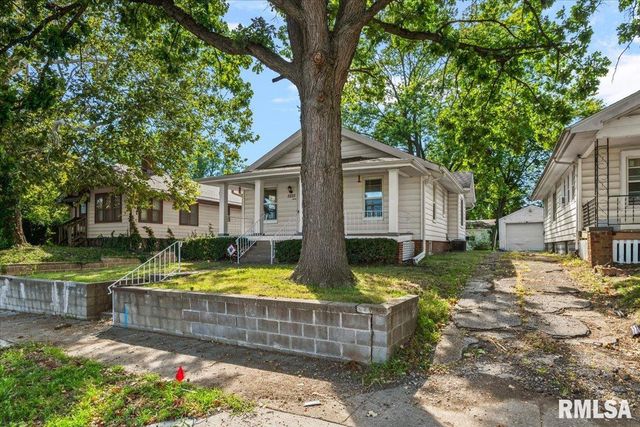 2225 S 6TH Street, Springfield, IL 62703