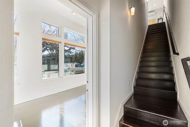 8501 14th Avenue NW, Seattle, WA 98117