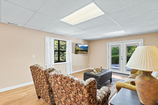 138 Oakwood Trail, Mineral Bluff, GA 30559