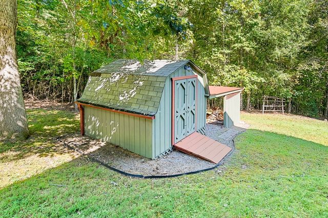 138 Oakwood Trail, Mineral Bluff, GA 30559