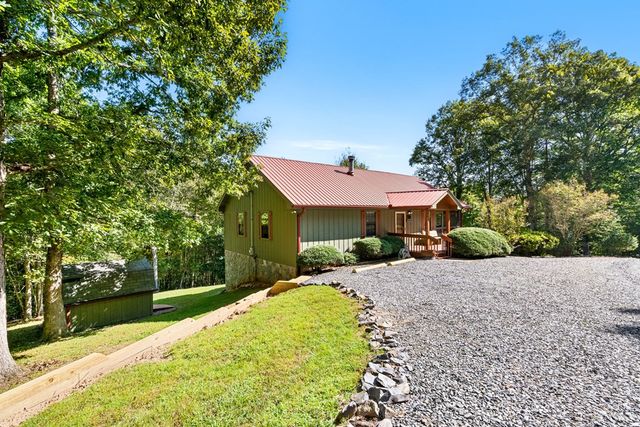 138 Oakwood Trail, Mineral Bluff, GA 30559