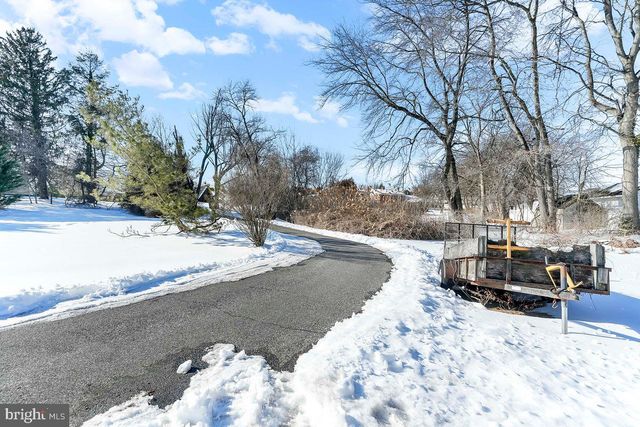 641 W SPROUL RD, Springfield, PA 19064