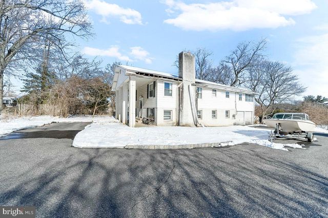 641 W SPROUL RD, Springfield, PA 19064