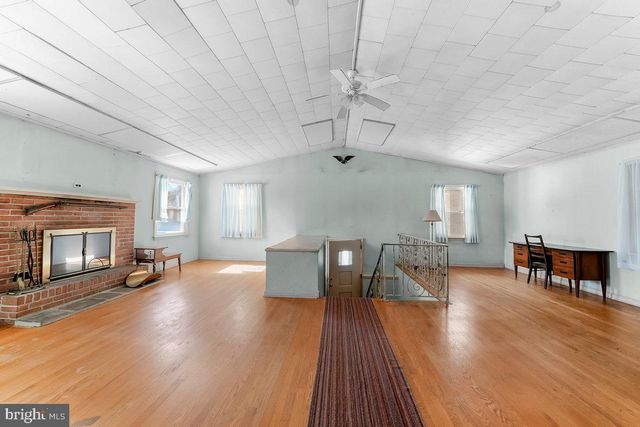 641 W SPROUL RD, Springfield, PA 19064