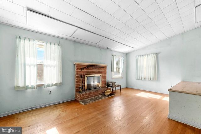 641 W SPROUL RD, Springfield, PA 19064