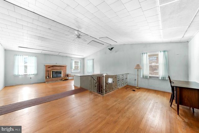 641 W SPROUL RD, Springfield, PA 19064