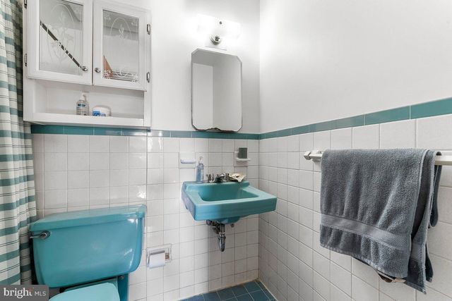 641 W SPROUL RD, Springfield, PA 19064