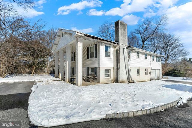 641 W SPROUL RD, Springfield, PA 19064