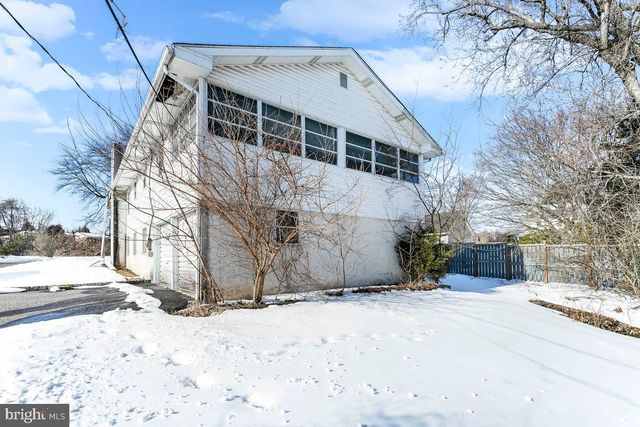 641 W SPROUL RD, Springfield, PA 19064