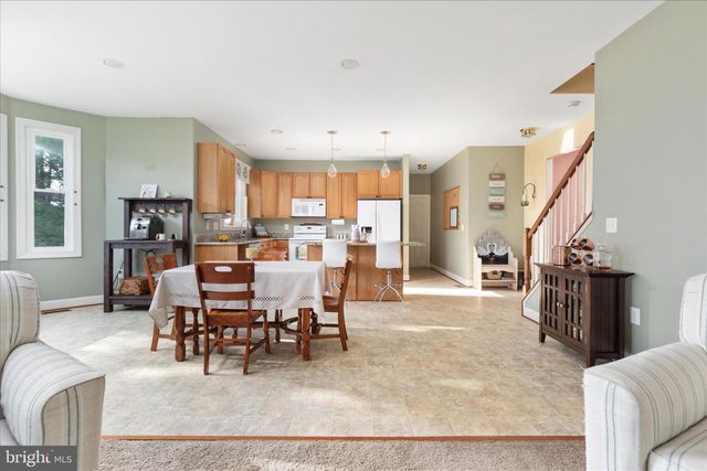 146 DARBY DR, Winchester, VA 22602
