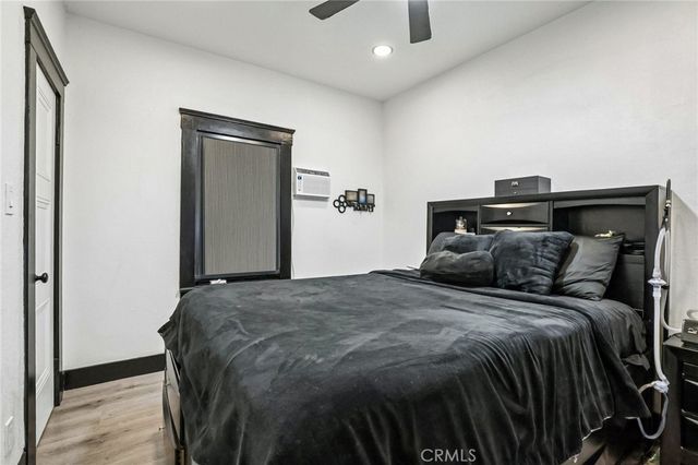 1127 W 5th, Santa Ana, CA 92703