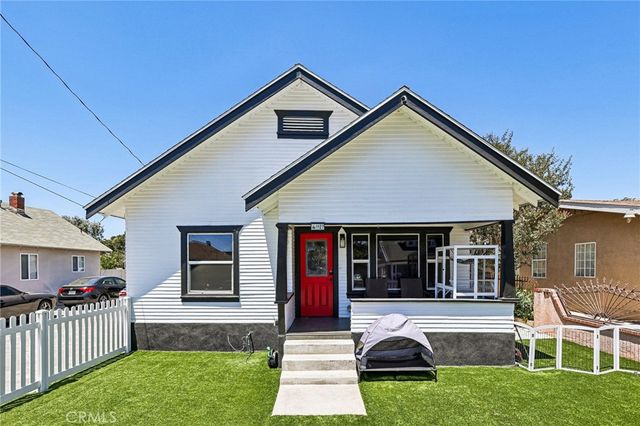 1127 W 5th, Santa Ana, CA 92703
