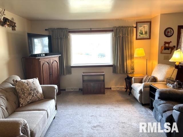 2138 W LAWRENCE Avenue, Springfield, IL 62704