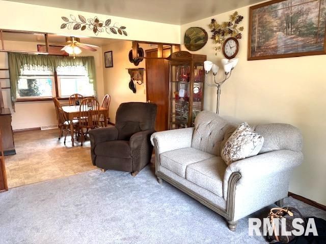 2138 W LAWRENCE Avenue, Springfield, IL 62704