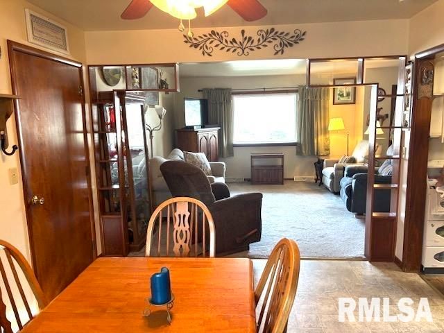 2138 W LAWRENCE Avenue, Springfield, IL 62704