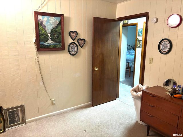 2138 W LAWRENCE Avenue, Springfield, IL 62704