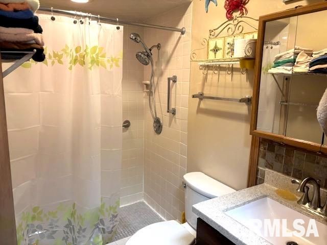 2138 W LAWRENCE Avenue, Springfield, IL 62704