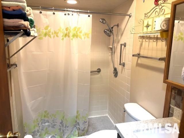 2138 W LAWRENCE Avenue, Springfield, IL 62704