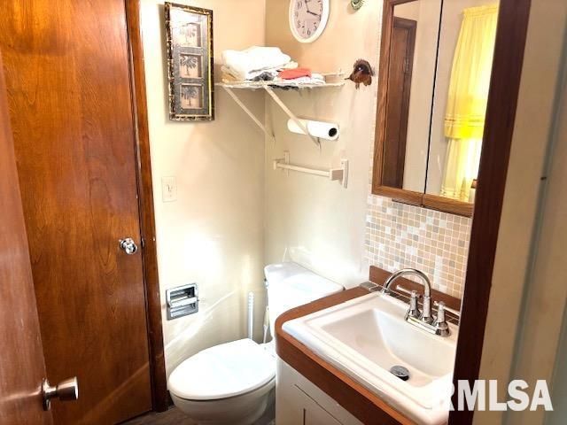 2138 W LAWRENCE Avenue, Springfield, IL 62704