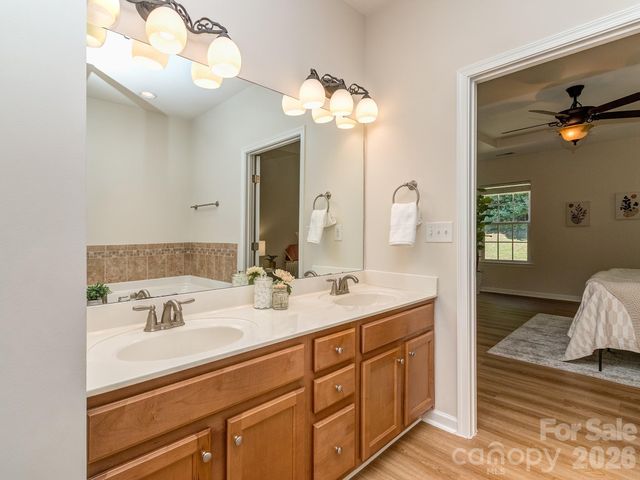3428 Park South Station Boulevard, Charlotte, NC 28210