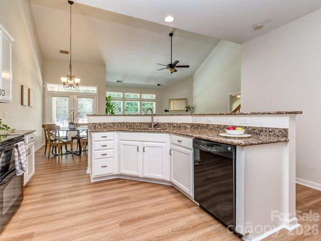 3428 Park South Station Boulevard, Charlotte, NC 28210