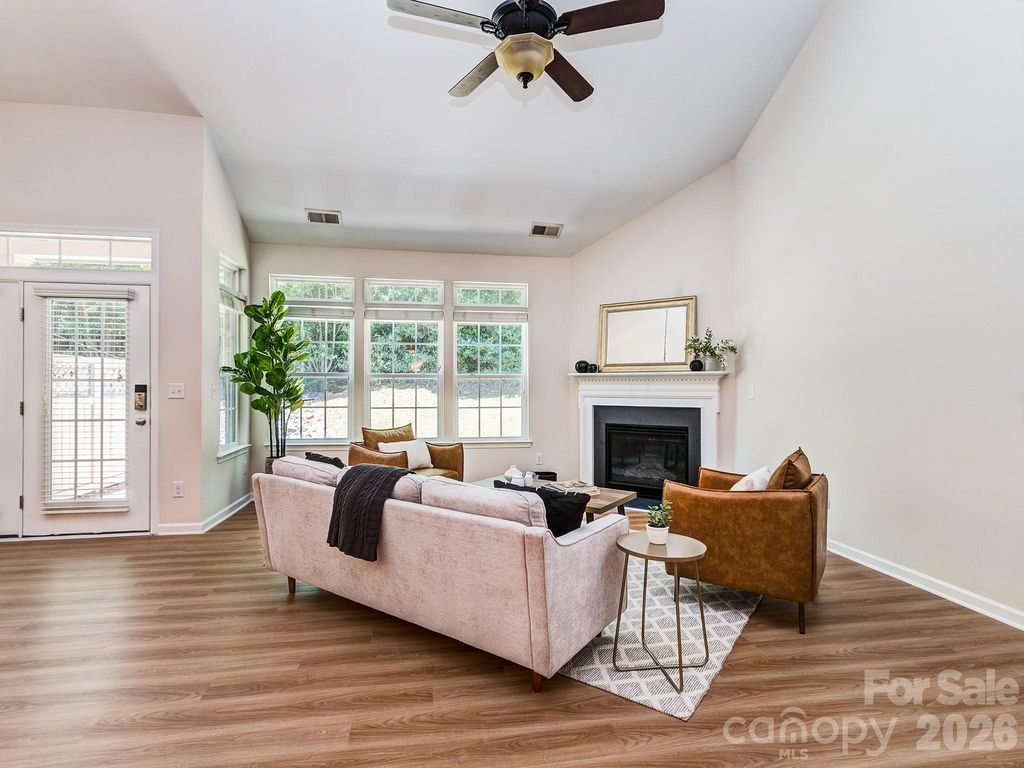 3428 Park South Station Boulevard, Charlotte, NC 28210