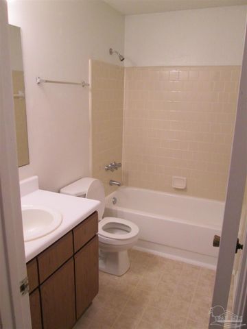 6734 Bellview Pines Rd, Pensacola, FL 32526