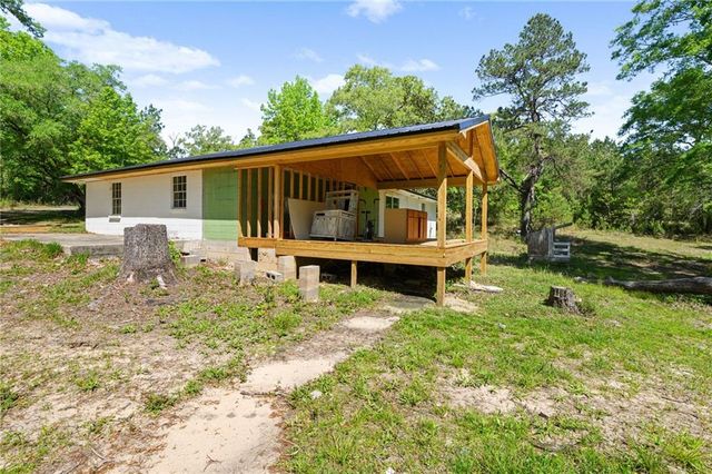 15690 Sandy Ridge Road, Chunchula, AL 36521