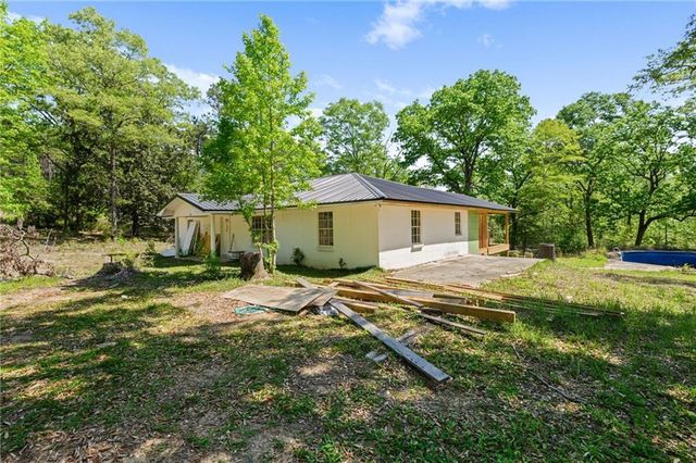 15690 Sandy Ridge Road, Chunchula, AL 36521