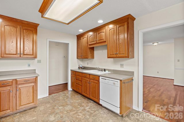 1082 Kingsway Drive, Salisbury, NC 28146