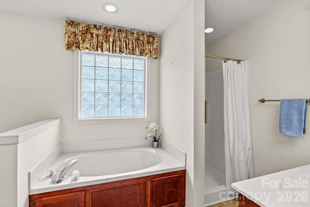 1082 Kingsway Drive, Salisbury, NC 28146