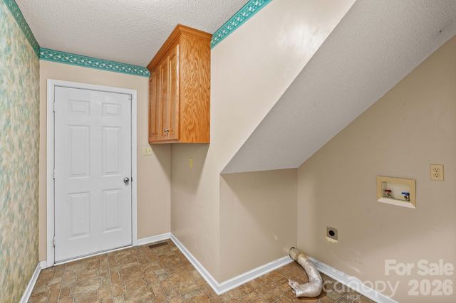 1082 Kingsway Drive, Salisbury, NC 28146