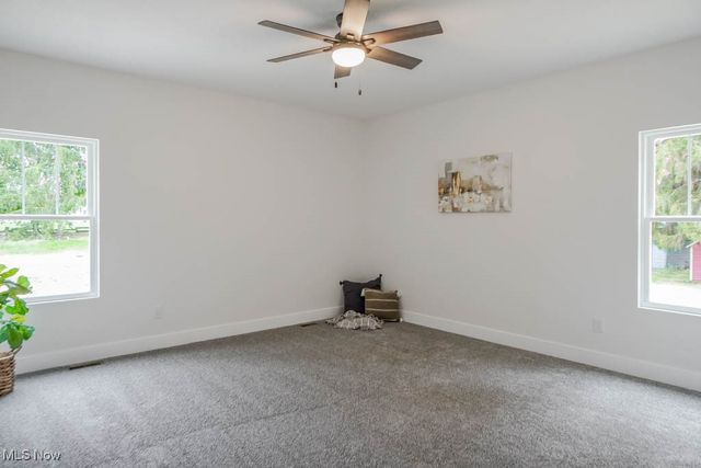 13025 Sunset Circle NW, Uniontown, OH 44685