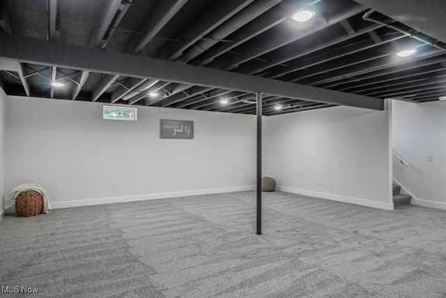 13025 Sunset Circle NW, Uniontown, OH 44685