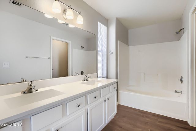 6747 E MELROSE Street, Mesa, AZ 85215