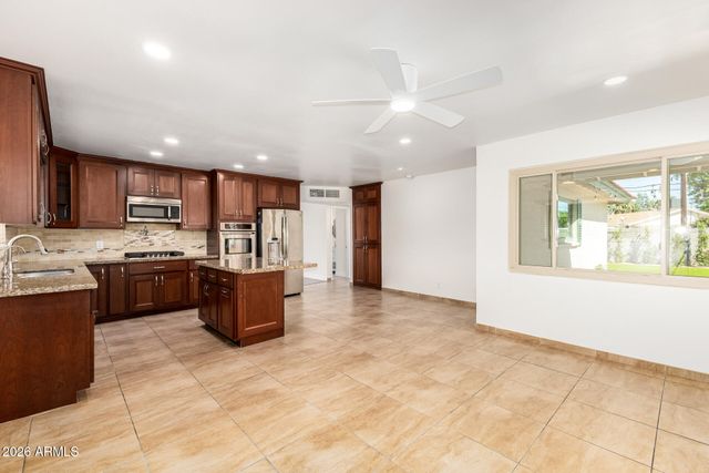 3507 N APACHE Way, Scottsdale, AZ 85251