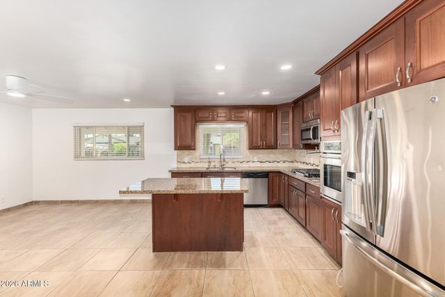 3507 N APACHE Way, Scottsdale, AZ 85251