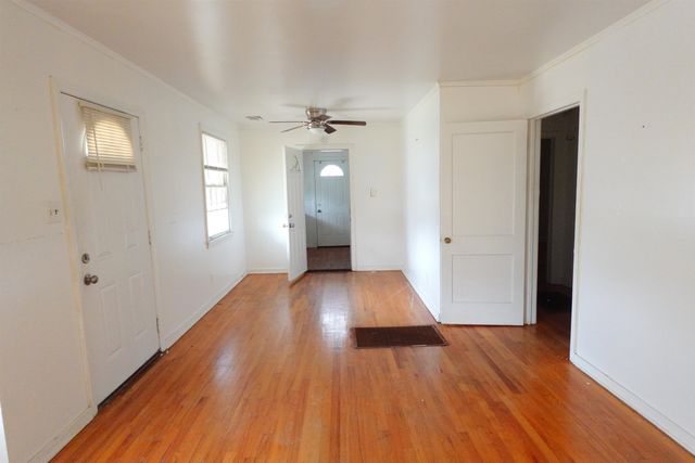 1975 CLOVERDALE DR, Memphis, TN 38114