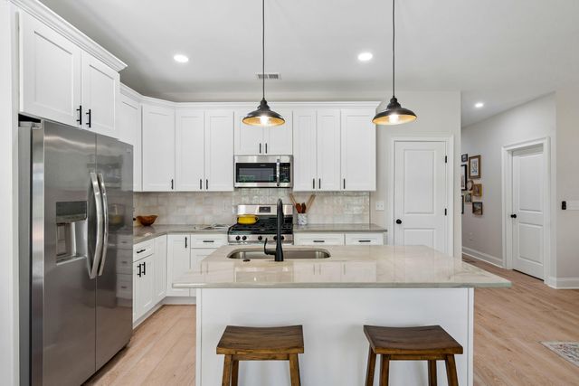 954 Channing Street, Charleston, SC 29407
