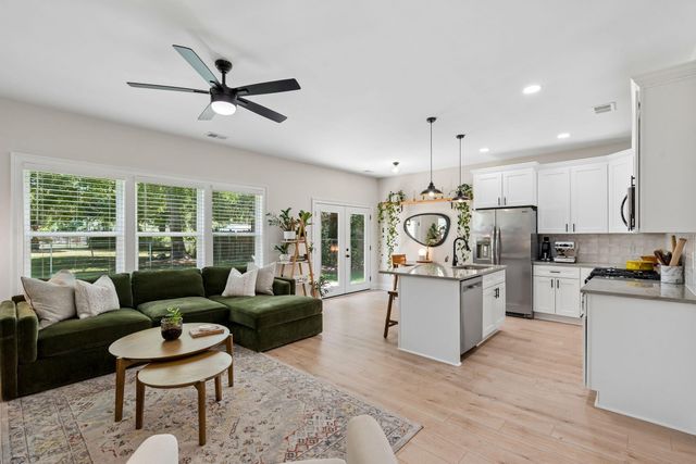 954 Channing Street, Charleston, SC 29407