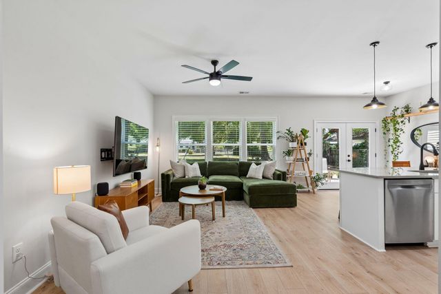 954 Channing Street, Charleston, SC 29407