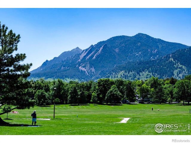 2675 Dakota Place (newlands), Boulder, CO 80304