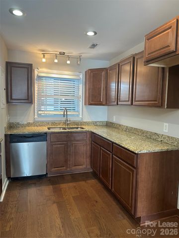 9809 Emerald Point Drive 2, Charlotte, NC 28278