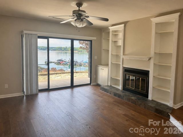 9809 Emerald Point Drive 2, Charlotte, NC 28278