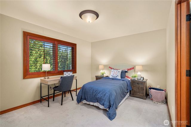17921 64th Street E, Lake Tapps, WA 98391