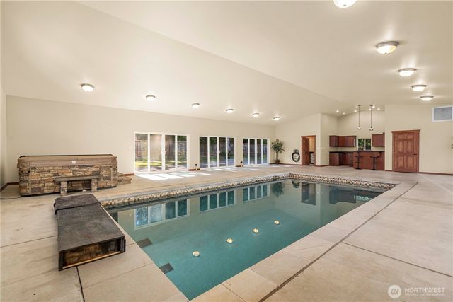 17921 64th Street E, Lake Tapps, WA 98391
