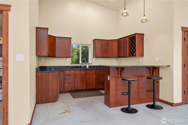 17921 64th Street E, Lake Tapps, WA 98391
