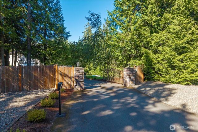 17921 64th Street E, Lake Tapps, WA 98391