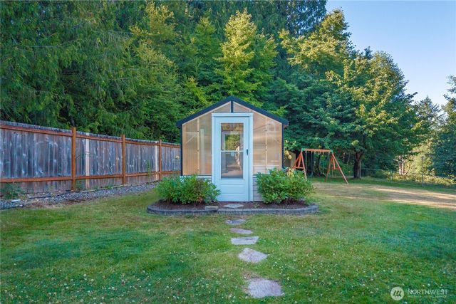 17921 64th Street E, Lake Tapps, WA 98391